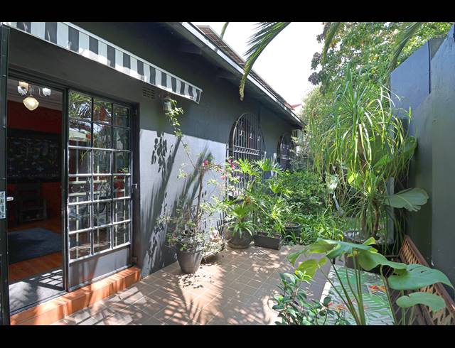 479M² BUSINESS FOR SALE IN RICHMOND